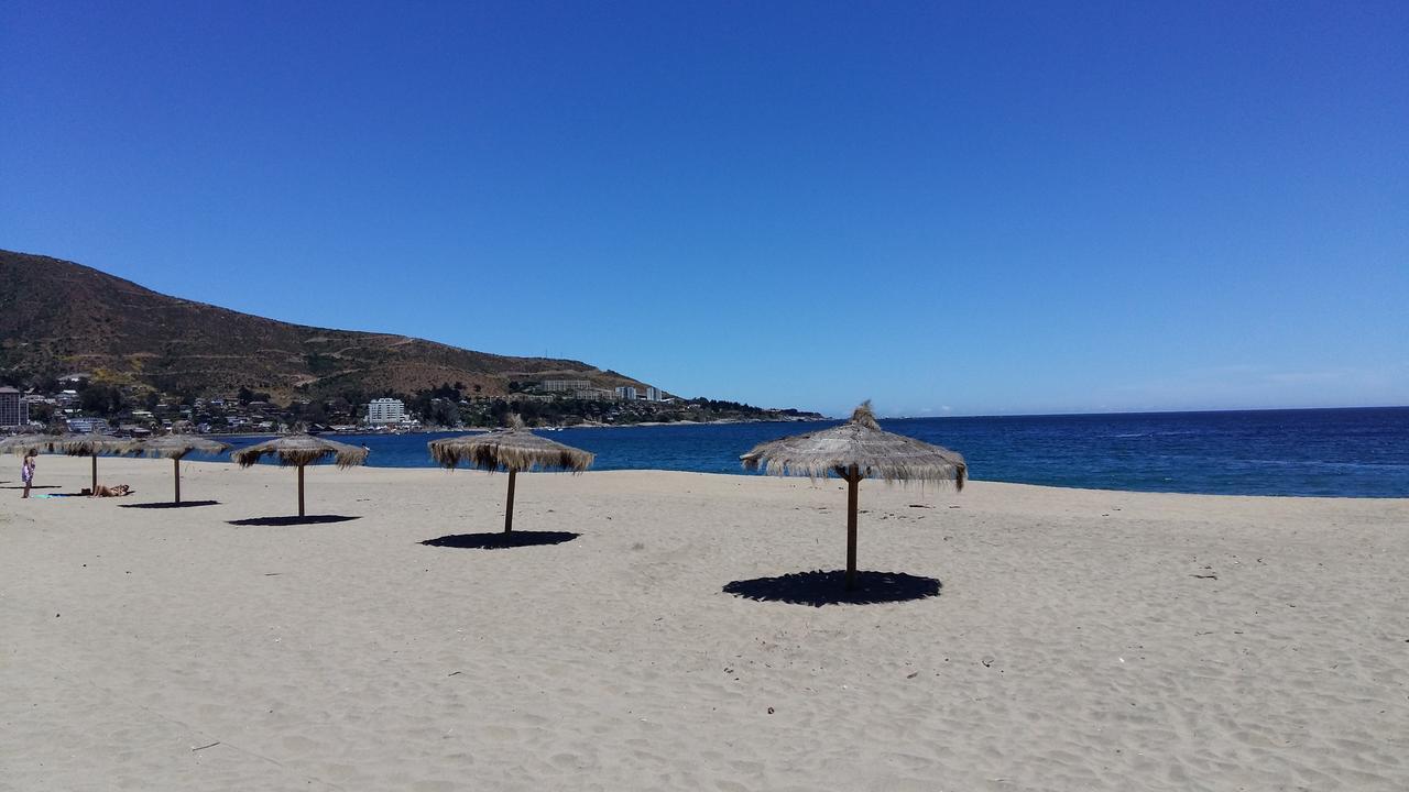 Papudo Laguna Vista Al Mar Y Piscina Екстер'єр фото